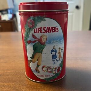Red Lifesavers Holiday Candy Tin